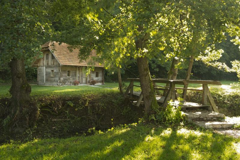Domacija Seruga Countryside Hotel Novo Mesto Exterior photo
